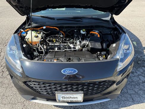 Used 2020 Ford Escape SE Sport image 27