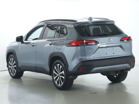 Certified 2023 Toyota Corolla Cross XLE w/ Convenience Package FWD image 39