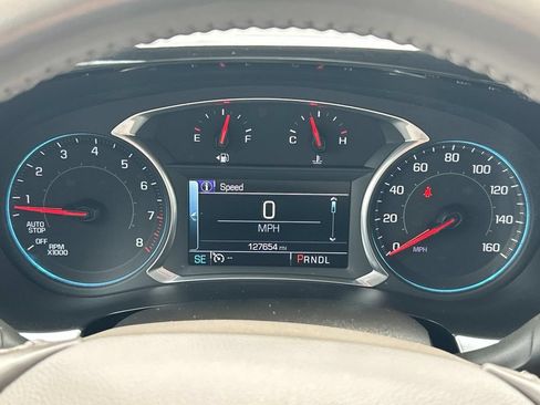 Used 2019 Chevrolet Traverse LT FWD image 39