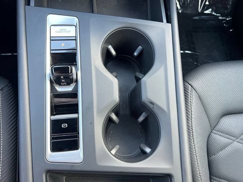 Used 2024 Volkswagen Atlas Cross Sport SE AWD/4WD image 36