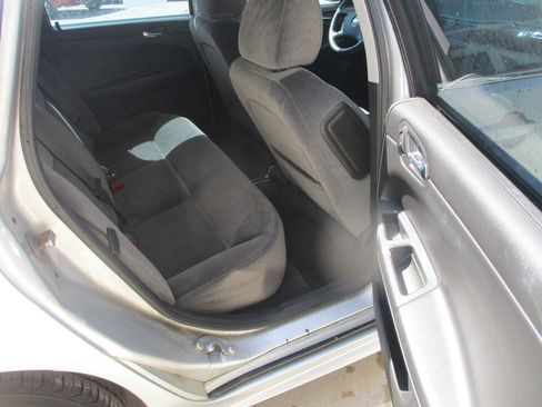 Used 2011 Chevrolet Impala LS FWD image 21