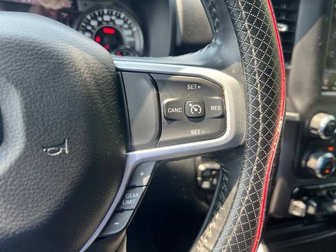 Used 2020 RAM 1500 Big Horn AWD/4WD image 29