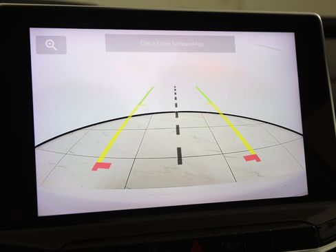 Used 2025 Jeep Compass Limited image 9