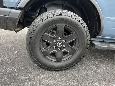 Used 2023 Ford Bronco Black Diamond AWD/4WD image 9