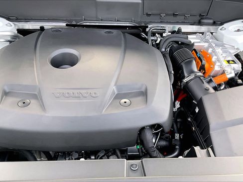 New 2026 Volvo XC90 T8 Ultra image 13