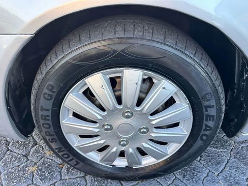 Used 2003 Toyota Avalon XL image 27