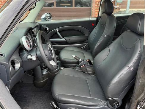 Used 2006 MINI Cooper Hardtop FWD image 16