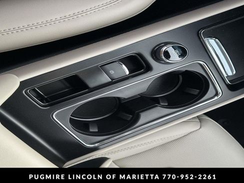 New 2026 Lincoln Corsair Premiere image 33