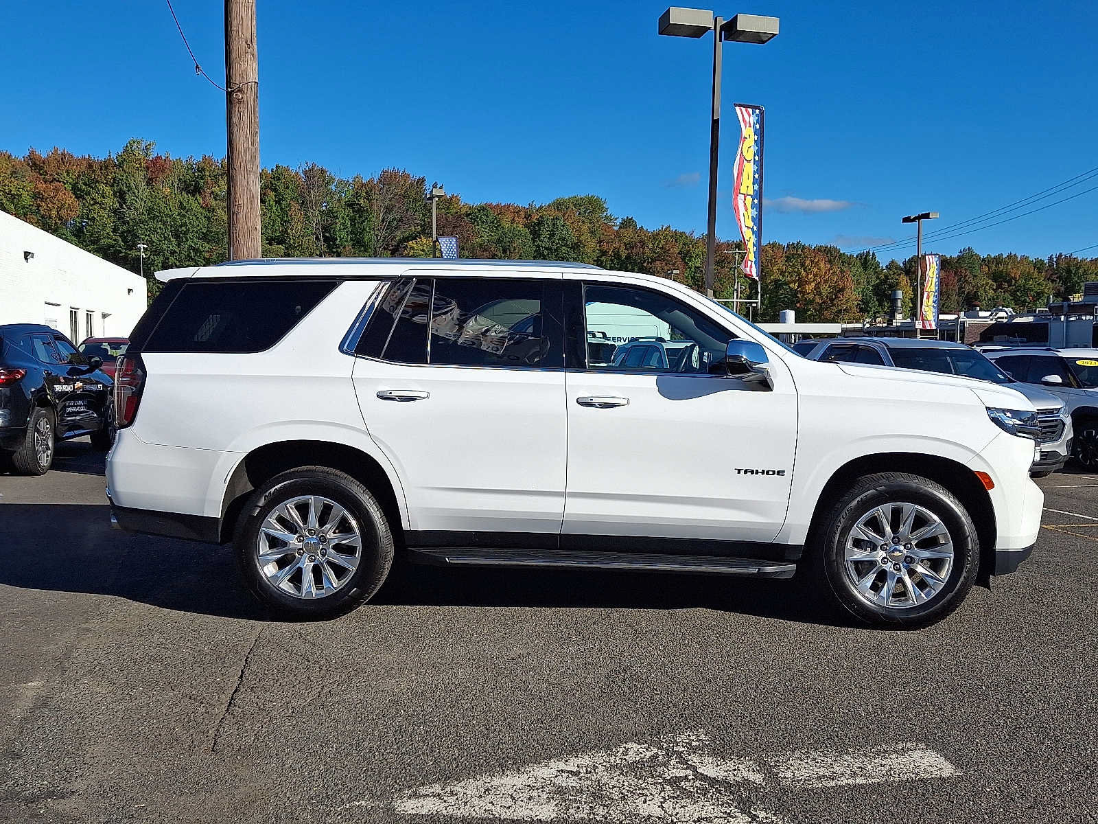 Used 2024 Chevrolet Tahoe Premier AWD/4WD image 7