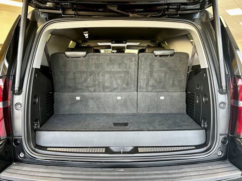 Used 2015 Chevrolet Tahoe LT w/ Luxury Package image 9