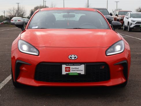Used 2024 Toyota GR86 image 11