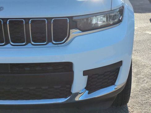 New 2025 Jeep Grand Cherokee L Laredo w/ Luxury Tech Group I image 11