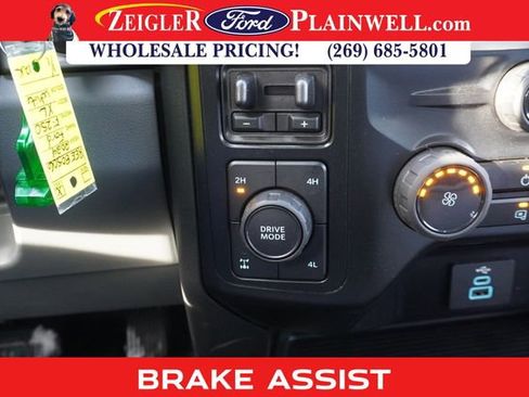 Used 2024 Ford F250 XL w/ Snow Plow/Camper Package image 10