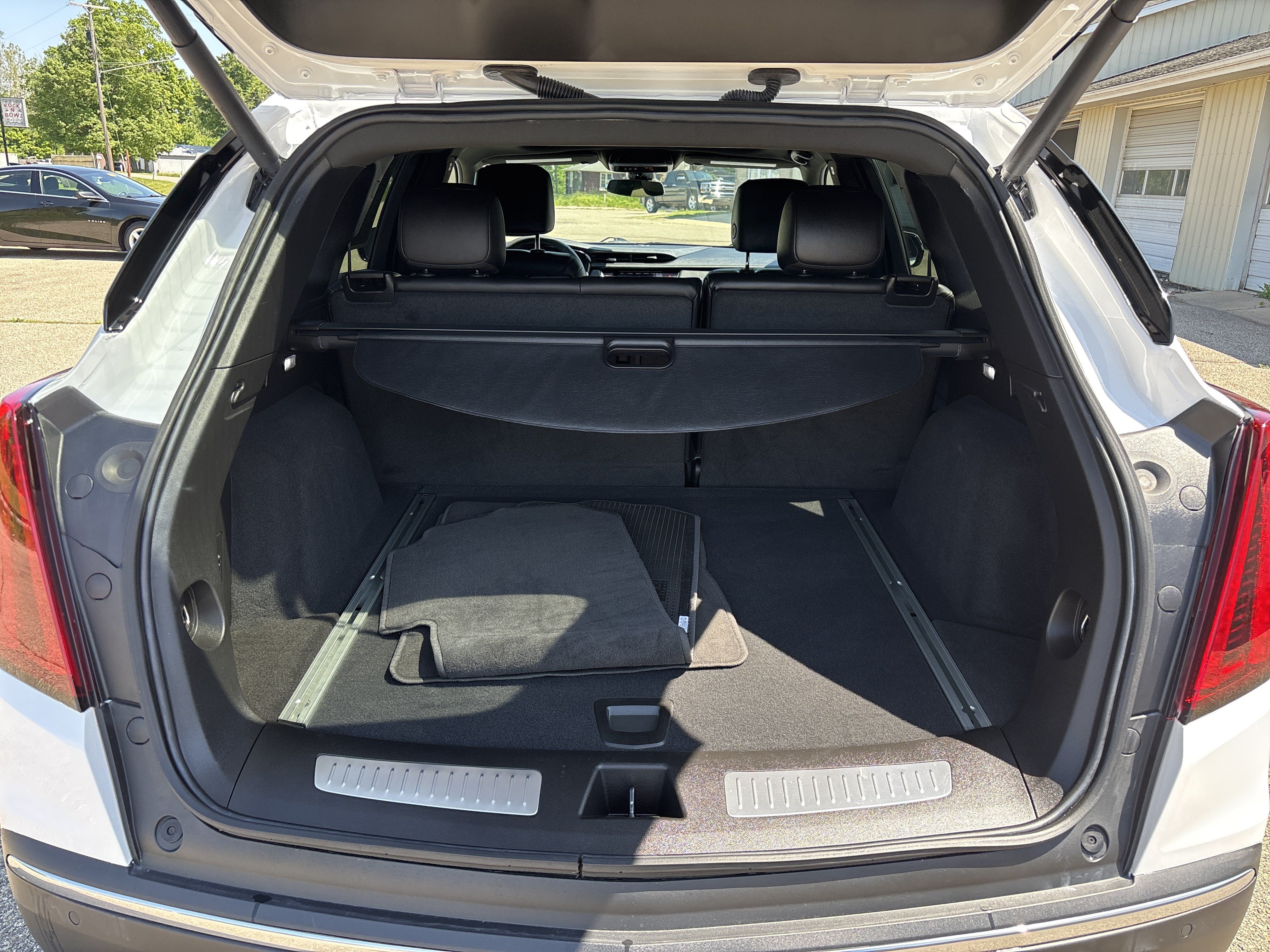Used 2024 Cadillac XT5 Premium Luxury FWD image 8