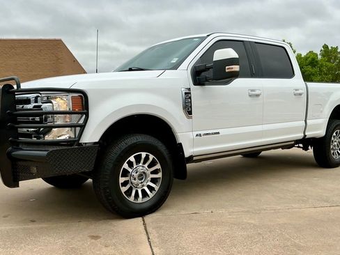 Used 2022 Ford F250 Lariat w/ Lariat Value Package image 7