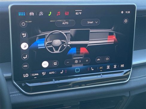 New 2026 Volkswagen Tiguan SE image 23