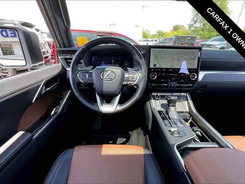 Used 2024 Lexus GX 550 w/ Cold Area Package AWD/4WD image 11