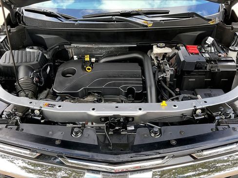 Used 2025 Chevrolet Equinox LT image 28