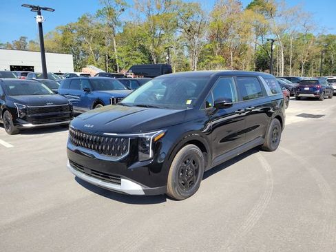 New 2026 Kia Carnival FWD image 4