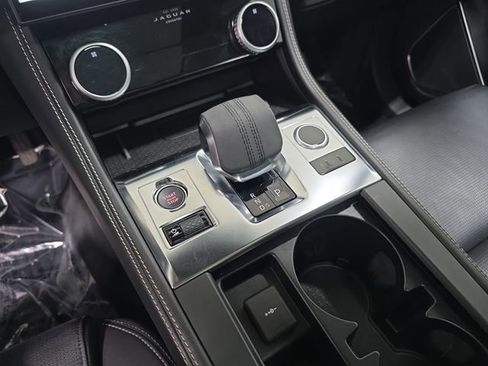 Used 2024 Jaguar F-PACE R-Dynamic S image 25