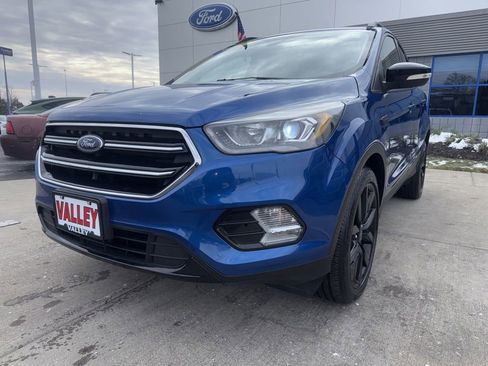 Used 2017 Ford Escape Titanium image 11