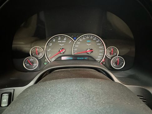 Used 2007 Chevrolet Corvette Convertible w/ Preferred Equipment Group RWD image 26
