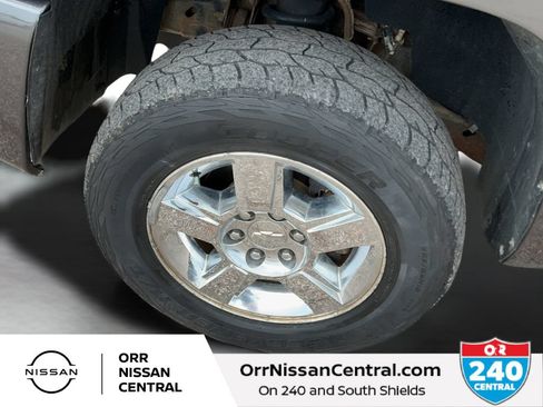 Used 2011 Chevrolet Silverado 1500 4x4 Crew Cab Hybrid image 9