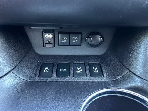 Used 2018 Toyota Highlander Limited w/ Protection Package #3 AWD/4WD image 29