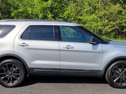 Used 2018 Ford Explorer XLT w/ Equipment Group 202A