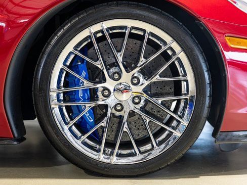 Used 2010 Chevrolet Corvette ZR1 RWD image 24