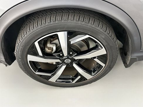 Used 2022 Nissan Rogue Sport SL w/ Premium Package image 11