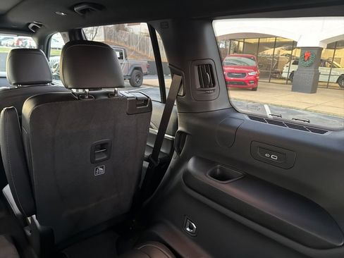 New 2025 Jeep Grand Cherokee L Limited image 15