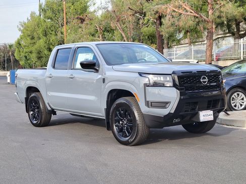 New 2026 Nissan Frontier SV w/ Tow Package AWD/4WD image 5
