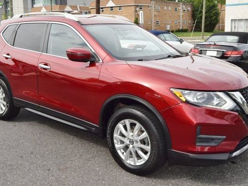 Used 2018 Nissan Rogue SV AWD/4WD image 17