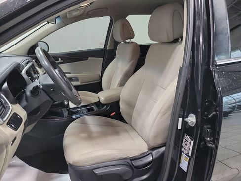 Used 2016 Kia Sorento LX image 26