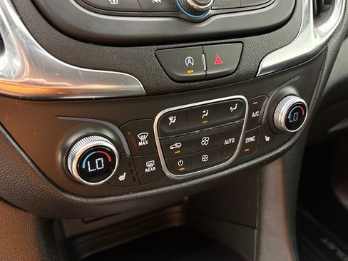Used 2024 Chevrolet Equinox LT FWD image 45