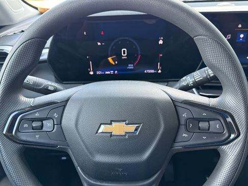 Used 2025 Chevrolet TrailBlazer LT AWD/4WD image 15