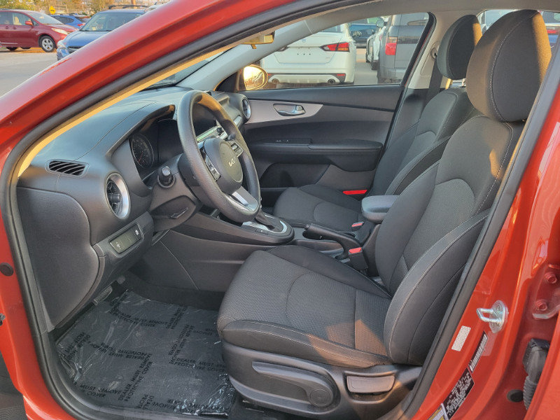 Used 2022 Kia Forte LXS FWD image 18