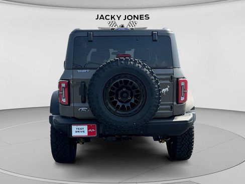 Used 2025 Ford Bronco Badlands w/ Sasquatch Package AWD/4WD image 4