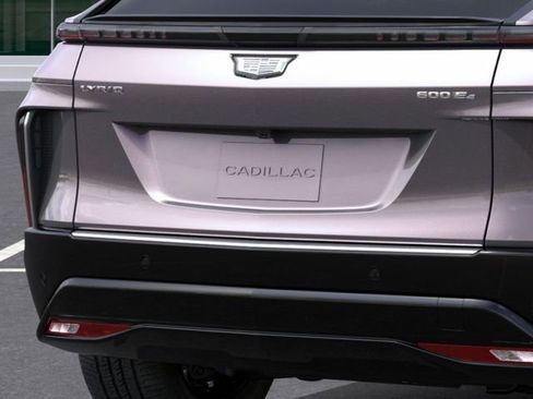 New 2026 Cadillac Lyriq Luxury w/ LPO, Floor Liner Package AWD/4WD image 14