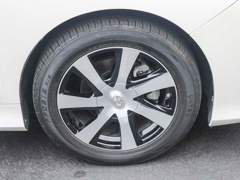 Used 2017 Toyota Mirai image 11