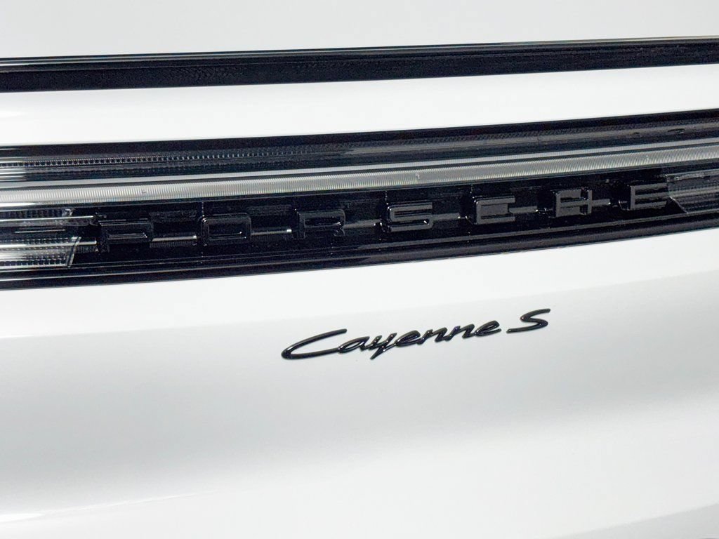 Certified 2026 Porsche Cayenne S AWD/4WD image 13