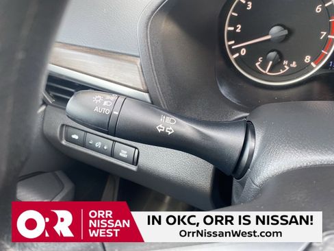 Used 2024 Nissan Altima 2.5 SV image 29