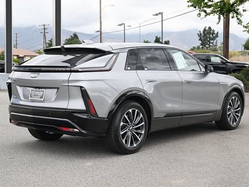 Used 2024 Cadillac Lyriq Sport RWD image 4
