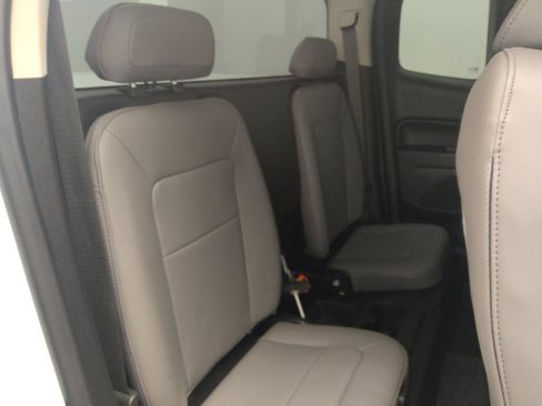 Used 2019 Chevrolet Colorado W/T RWD image 19