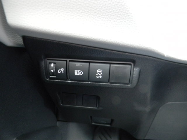 New 2026 Toyota Corolla Cross L AWD/4WD image 13