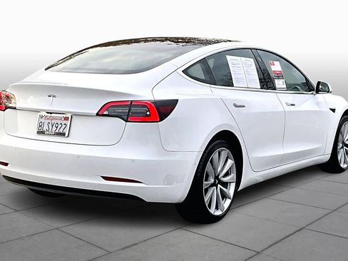 Used 2019 Tesla Model 3 Standard Range Plus image 12