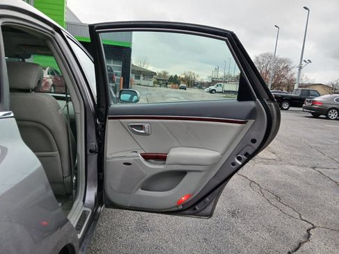 Used 2006 Hyundai Azera Limited image 8