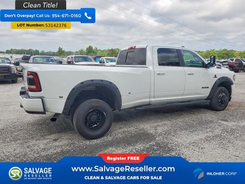 Used 2022 RAM 3500 Laramie w/ Night Edition AWD/4WD image 4