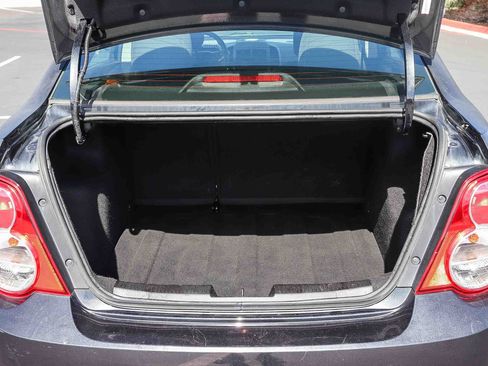 Used 2014 Chevrolet Sonic LT FWD image 32